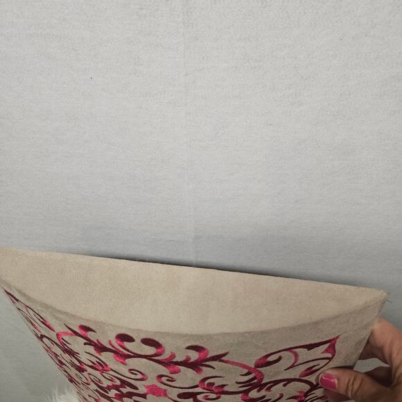 Damask Beige and Fuchsia Square 3-D Wall Hanging - Picture 5 of 6
